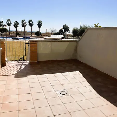 Onze - Primera Línea De Mar Con Piscina