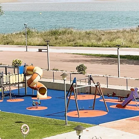 Onze - Primera Línea De Mar Con Piscina Cubelles